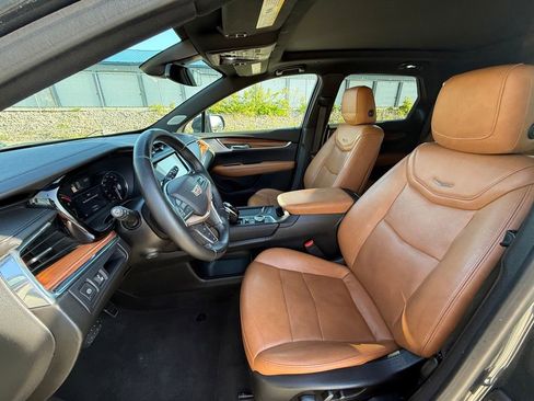 Used 2020 Cadillac XT5 Premium Luxury FWD image 15