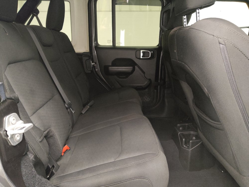 Used 2018 Jeep Wrangler Unlimited Sport S AWD/4WD image 19