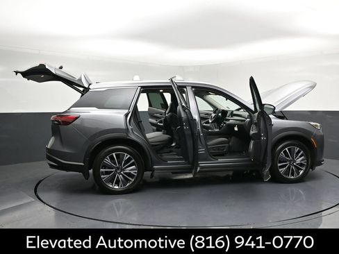 Certified 2026 INFINITI QX60 Luxe w/ Cargo Package AWD/4WD image 42
