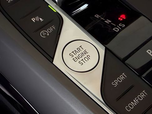 Used 2023 BMW 230i Coupe w/ Premium Package image 28