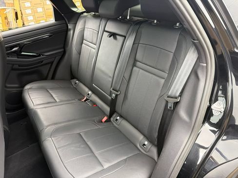 Used 2023 Land Rover Range Rover Evoque R-Dynamic S AWD/4WD image 21