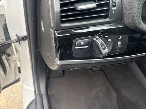 Used 2017 BMW X3 sDrive28i image 23