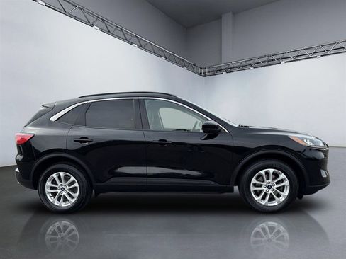Used 2020 Ford Escape SE AWD/4WD image 3