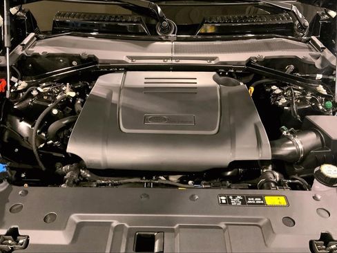 New 2026 Land Rover Defender 110 S image 16