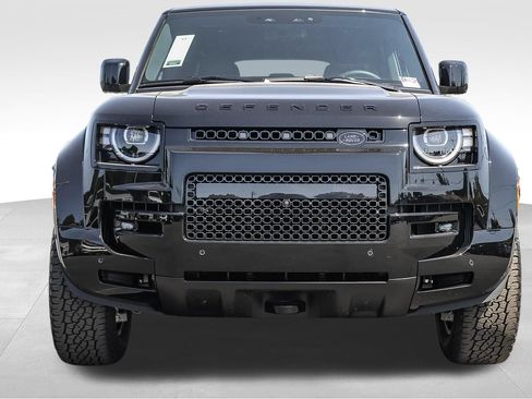 New 2026 Land Rover Defender 110 AWD/4WD image 2