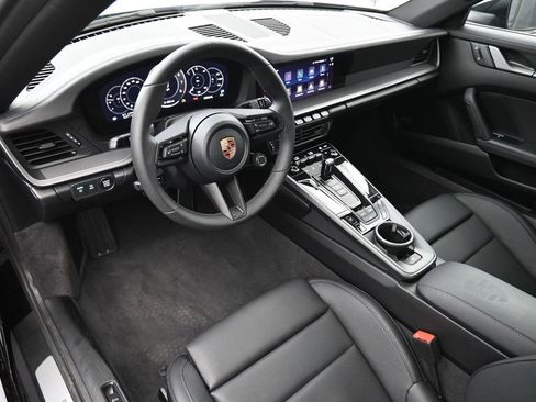 Used 2026 Porsche 911 Carrera image 4