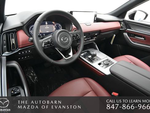 Certified 2025 MAZDA CX-70 Plug-In Hybrid w/ Premium Plus image 32