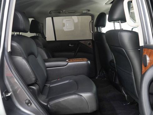 Used 2021 Nissan Armada SL w/ Captain's Chairs Package AWD/4WD image 12