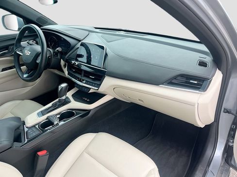 Used 2025 Cadillac CT4 Luxury w/ Sun And Sound Package RWD image 31
