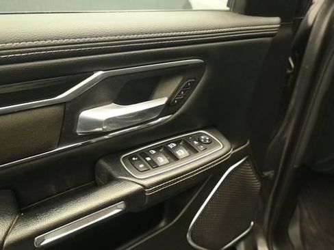 Used 2024 RAM 1500 Laramie AWD/4WD image 14