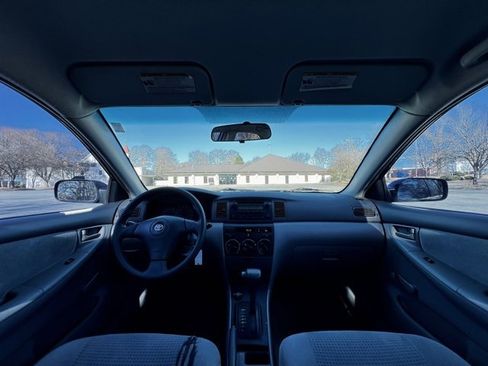 Used 2005 Toyota Corolla CE image 25