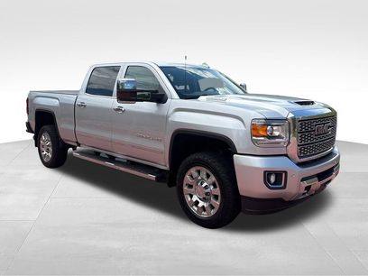Used 2019 GMC Sierra 2500 Denali w/ Duramax Plus Package