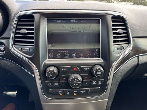 Used 2018 Jeep Grand Cherokee Limited w/ Luxury Group II AWD/4WD image 26