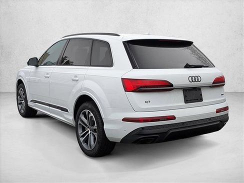 Used 2025 Audi Q7 2.0T Premium w/ Convenience Plus Package image 6