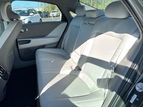 Used 2024 Hyundai Ioniq 6 SEL image 24