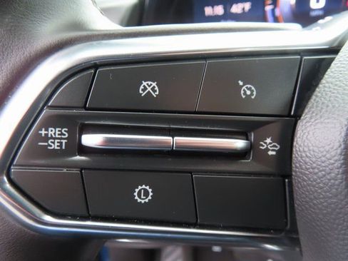 Certified 2025 Chevrolet Suburban Premier image 16