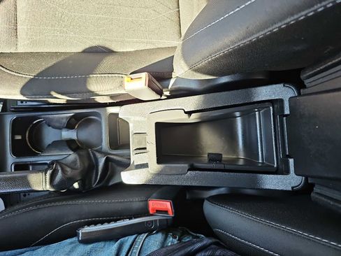 Used 2021 Ford EcoSport SE w/ SE Convenience Package image 32