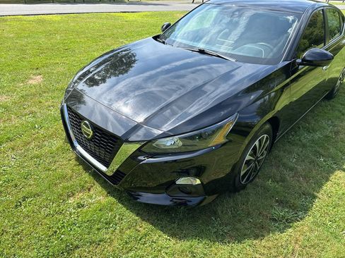 Used 2021 Nissan Altima 2.5 S FWD image 12