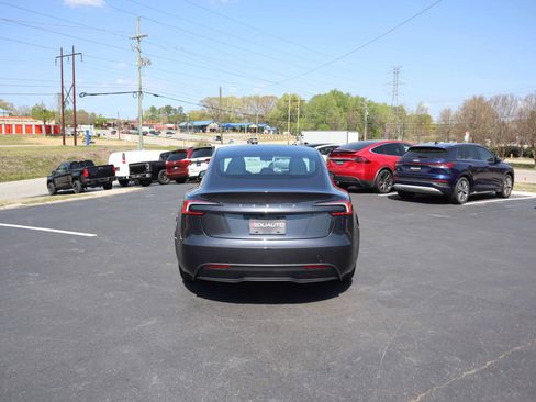 Used 2025 Tesla Model 3 image 10