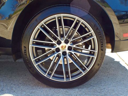 Used 2024 Porsche Macan MSRP$74470/PremiumPlusPkg/Heat image 52