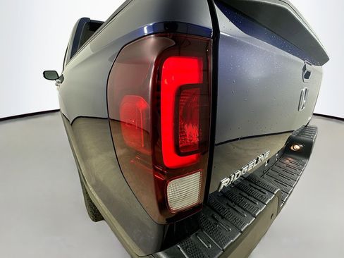 Used 2021 Honda Ridgeline RTL-E image 11