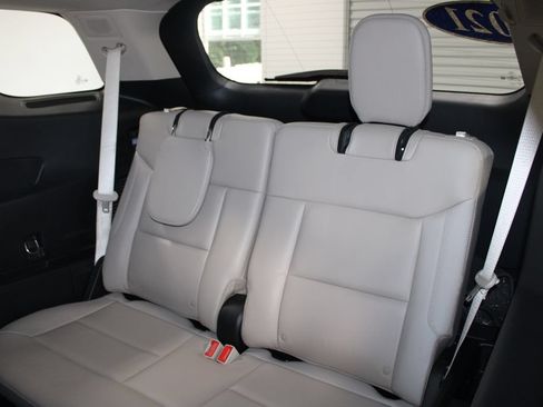 Used 2021 Ford Explorer Limited w/ Equipment Group 301A RWD image 25