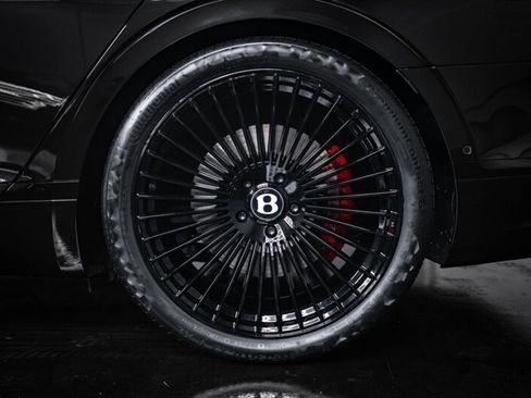 Used 2022 Bentley Flying Spur W12 image 8