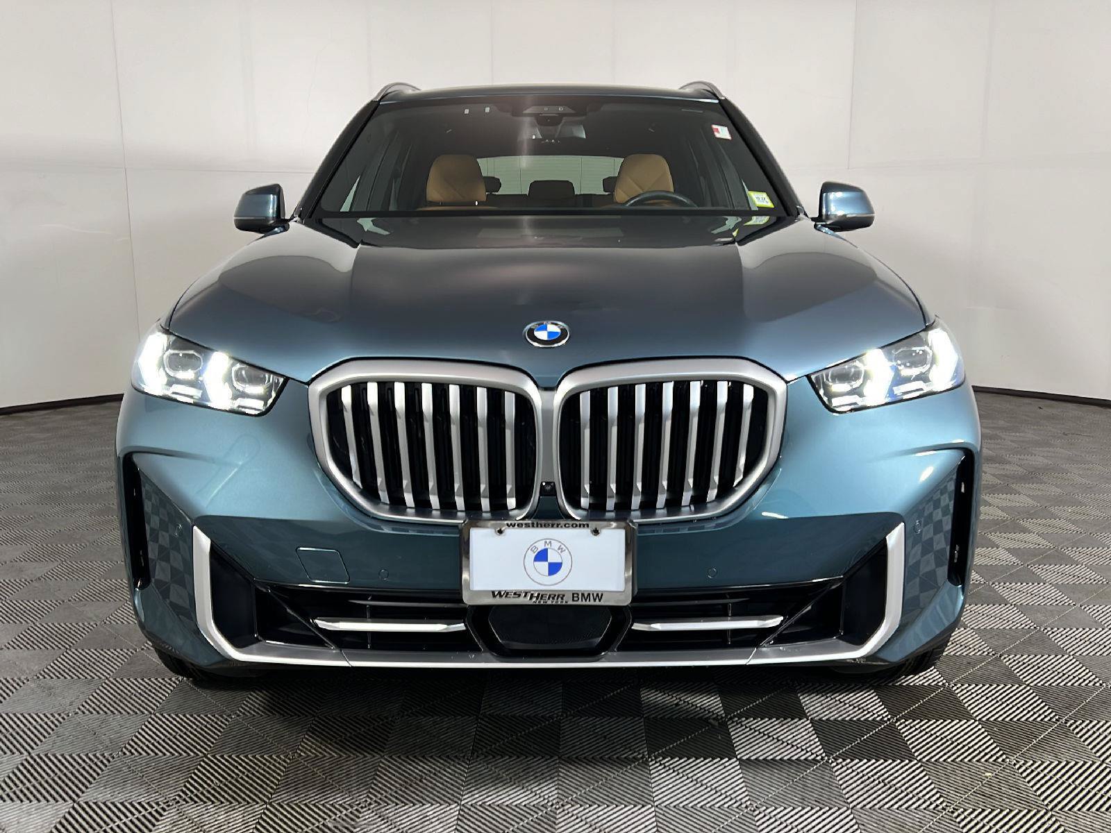 Used 2024 BMW X5 xDrive40i w/ Executive Package AWD/4WD image 13