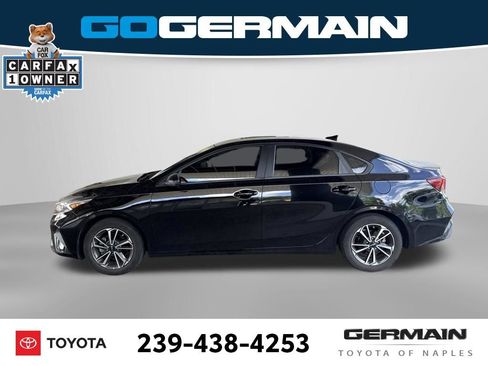 Used 2023 Kia Forte LXS w/ LXS Technology Package FWD image 2