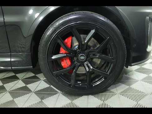 Used 2020 Land Rover Range Rover Sport SVR AWD/4WD image 15