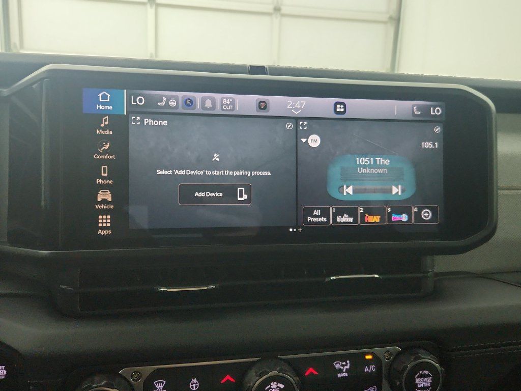 New 2026 Jeep Wrangler Unlimited Sahara AWD/4WD image 24