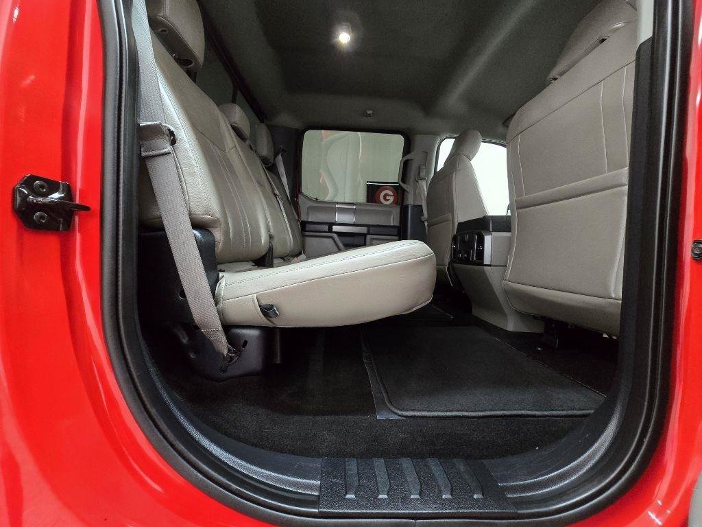 Used 2019 Ford F150 XLT w/ Equipment Group 302A Luxury AWD/4WD image 17