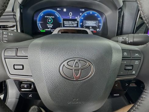 New 2026 Toyota Camry XLE AWD/4WD image 15