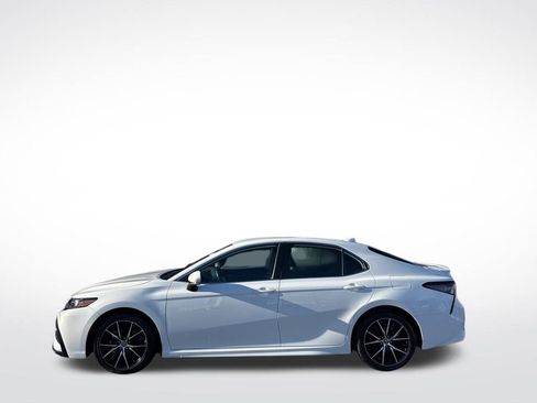 Certified 2024 Toyota Camry SE image 2