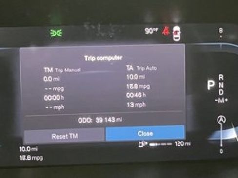 Used 2024 Volvo V60 B5 Cross Country Plus image 18