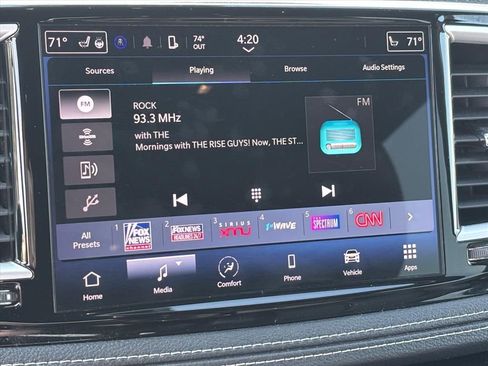 Used 2023 Chrysler Pacifica Touring-L w/ S Appearance Package FWD image 21