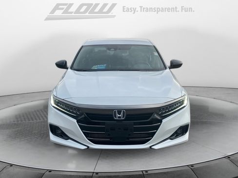 Used 2022 Honda Accord Sport image 2