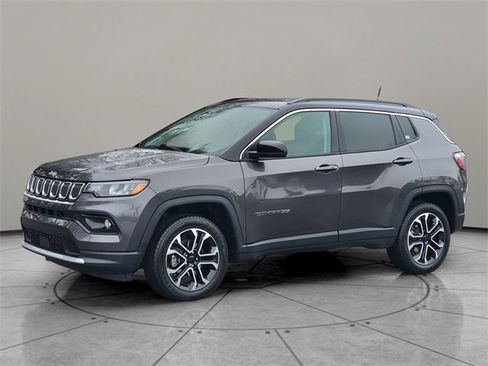 Certified 2022 Jeep Compass Limited image 3