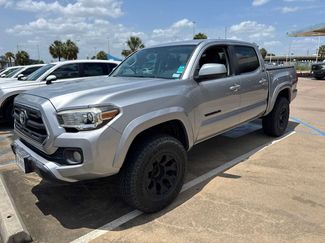Used 2017 Toyota Tacoma SR5 w/ Tow Package RWD video 1