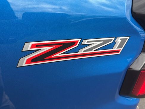 Used 2023 Chevrolet Colorado Z71 w/ Z71 Convenience Package 2 image 14