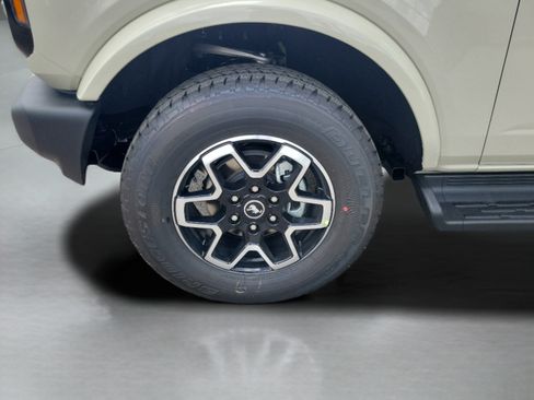 New 2026 Ford Bronco Outer Banks AWD/4WD image 30