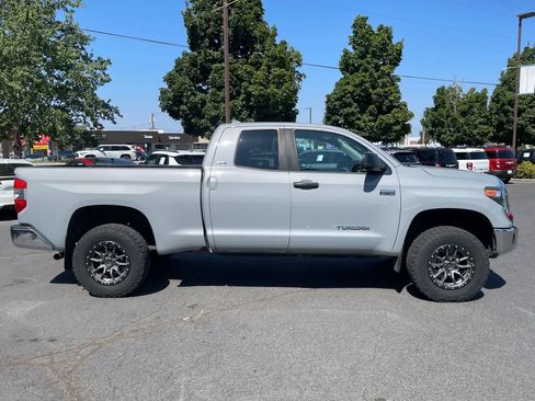 Used 2021 Toyota Tundra SR5 AWD/4WD image 6