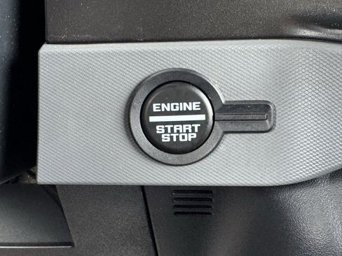 Used 2023 Ford Bronco Big Bend image 6