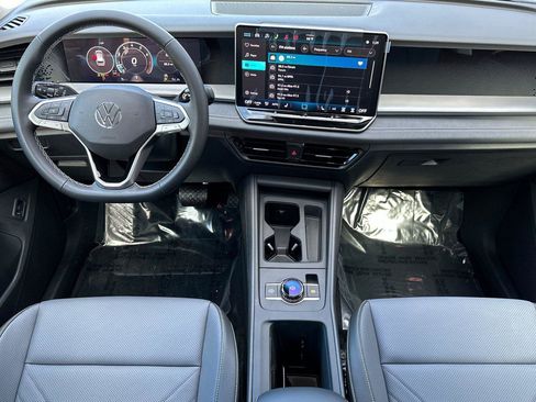 New 2026 Volkswagen Tiguan SE image 12