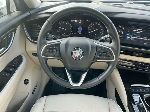 Used 2022 Buick Envision Avenir w/ Technology Package II image 12