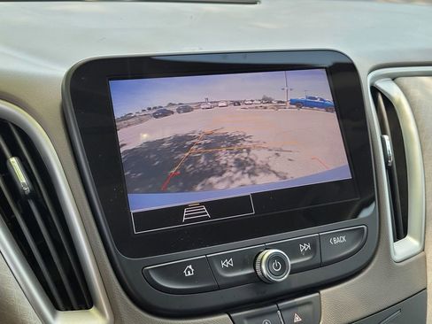 Used 2022 Chevrolet Malibu LT FWD image 26