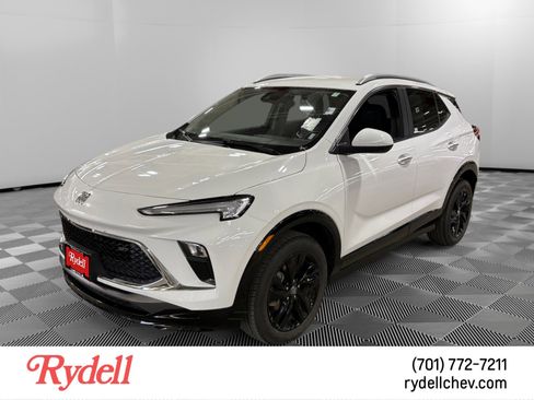 Used 2024 Buick Encore GX Sport Touring AWD/4WD image 1