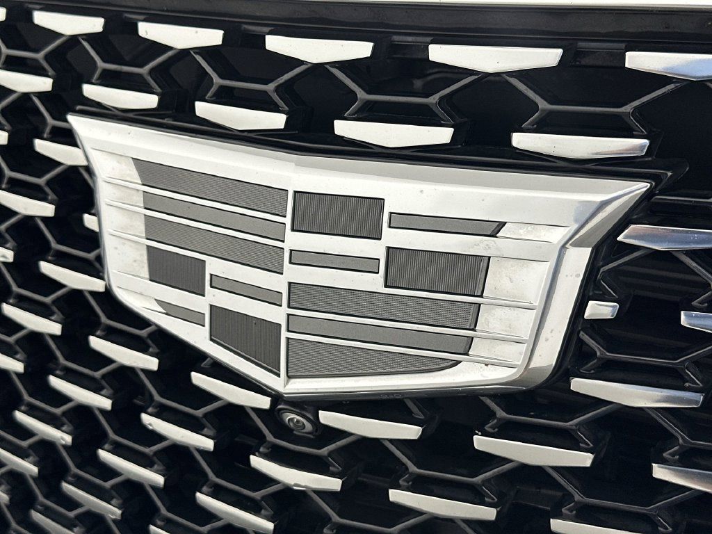 Used 2023 Cadillac Escalade Premium Luxury AWD/4WD image 35