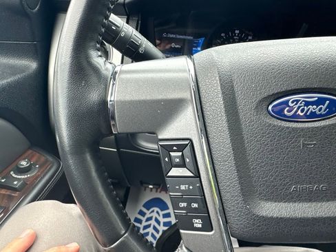 Used 2017 Ford Expedition Platinum AWD/4WD image 15