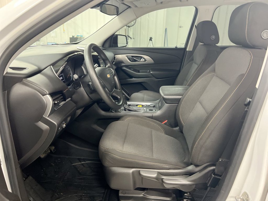 Used 2018 Chevrolet Traverse LS w/ LPO, Floor Liner Package AWD/4WD image 19